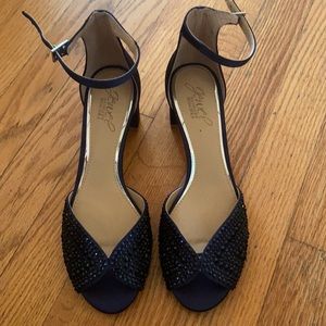 Jewel Badgley Mischka block heels in Navy Blue
